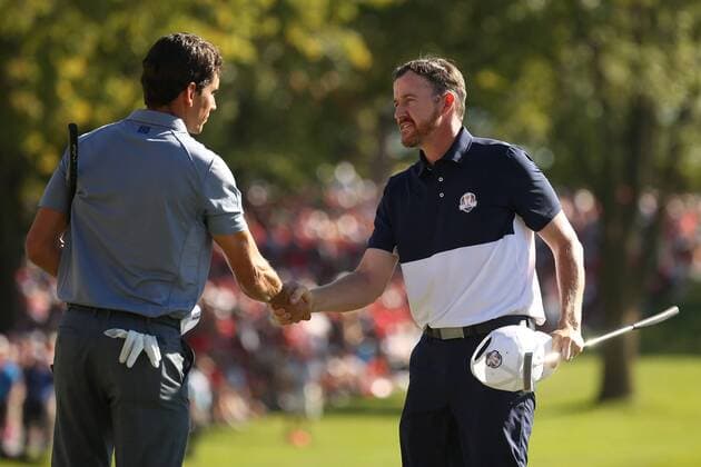 Golf, Ryder Cup 2016 in Chaska GOLF - Ryder Cup 2016 CHASKA,MINNESOTA,USA,02.OKT.16 - GOLF - Ryder Cup, Hazeltine National Golf Club. Image shows Rafa Cabrera Bello (ESP) and Jimmy Walker (USA). GEPAxpictures xDanielxGoetzhaber