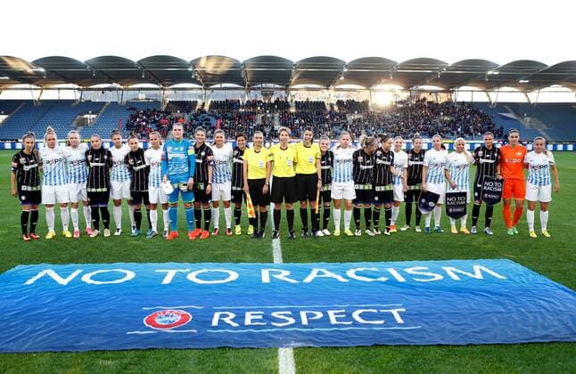 SOCCER - CL women, Sturm vs Zuerich GRAZ,AUSTRIA,05.OCT.16 - SOCCER - UEFA Champions League, women, SK Sturm Graz vs FC Zuerich. Image shows the lineups of Zuerich und Sturm. GEPAxpictures xDavidxRodriguez