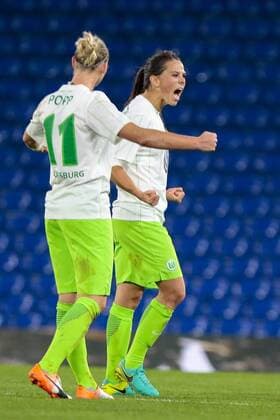 Alexandra Popp (Alex Popp, Wolfsburg, 11) und Sara Björk Gunnarsdottir (Wolfsburg, 7) Jubel nach Spielende, Freude über den Sieg, Erfolg, success, Fussball, UEFA Women s Champions League, Chelsea Ladies FC - VfL Wolfsburg, xtgx