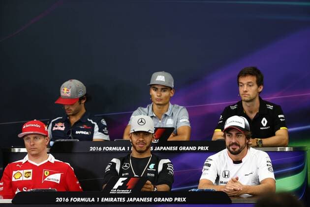 Japanese Grand Prix, Suzuka 6 - 9 October 2016 06.10.2016 - press conference PK Pressekonferenz (Back Row) (L-R) Carlos Sainz Jr (ESP) Scuderia Toro Rosso STR11, Pascal Wehrlein (GER) Manor Racing MRT05, Jolyon Palmer (GBR) Renault F1 Team RS16, Kimi Raikkonen (FIN) Scuderia Ferrari SF16-H, Lewis Hamilton (GBR) Mercedes AMG F1 W07 Hybrid and Fernando Alonso (ESP) McLaren Honda MP4-31 