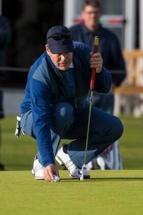 06.10.2016. Carnoustie Golf Course, Fife, Scotland. Alfred Dunhill Links Championship Golf 1st Round. Peter Jones places his ball before putting on the 18th Green xDuncanxMcGlynnx  ActionPlus11797193