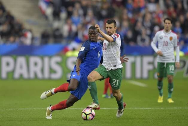Fußball, WM Quali, Frankreich - Bulgarien P Pogba ( France ) - S Dyakov ( Bulgarie ) FOOTBALL : France vs Bulgaria - WM Quali - Saint Denis - 07 10 2016 FedericoPestellini Panoramic 