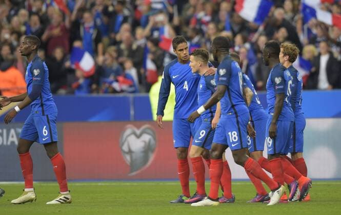 Fußball, WM Quali, Frankreich - Bulgarien D Payet ( France ) FOOTBALL : France vs Bulgaria - WM Quali - Saint Denis - 07 10 2016 FedericoPestellini Panoramic 