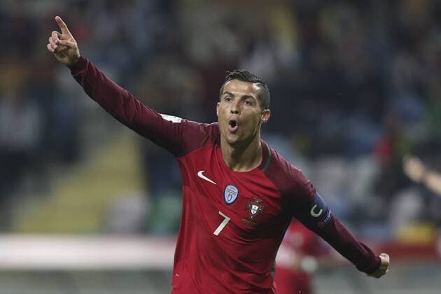 Fußball, WM Quali, Portugal - Andorra October 7, 2016 - Aveiro, Aveiro, Portugal - Portugal s forward Cristiano Ronaldo celebrates after scoring goal during the 2018 FIFA World Cup WM Weltmeisterschaft Fussball Qualifiers matches between Portugal and Andorra in Municipal de Aveiro Stadium on October 7, 2016 in Aveiro, Portugal. Portugal v Andorra - FIFA 2018 World Cup Qualifier  - ZUMAn230