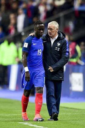 Fußball, WM Quali, Frankreich - Bulgarien Bacary Sagna (France) Didier Deschamps (France) - coach FOOTBALL : France vs Bulgaria - Fußball WM Quali - 07 10 2016 JBAutissier Panoramic 