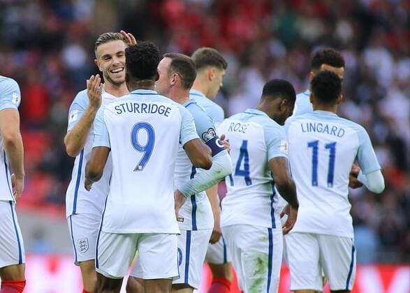 08.10.2016. Wembley Stadium, London, England. FIFA World Cup WM Weltmeisterschaft Fussball Qualifying Football. England versus Malta. England Midfielder Jordan Henderson congratulates England Forward Daniel Sturridge after he makes it 1-0 xMarkxKertonx  ActionPlus11798056