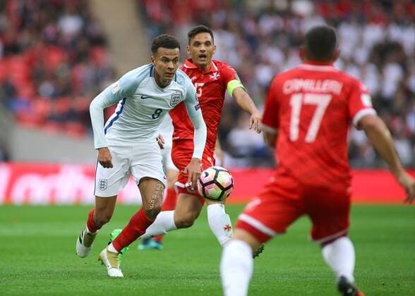 08.10.2016. Wembley Stadium, London, England. FIFA World Cup WM Weltmeisterschaft Fussball Qualifying Football. England versus Malta. England Midfielder Dele Alli attacks the Malta defence xMarkxKertonx  ActionPlus11798064