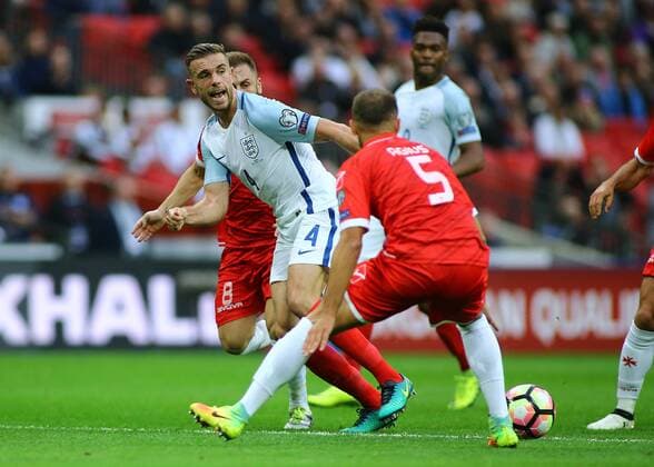 08.10.2016. Wembley Stadium, London, England. FIFA World Cup WM Weltmeisterschaft Fussball Qualifying Football. England versus Malta. England Midfielder Jordan Henderson leads an England attack xMarkxKertonx  ActionPlus11798129