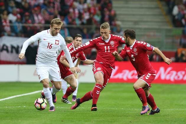 WARSZAWA 08.10.2016 WM Quali 2018 GRUPA E Poland vs Danmark - . JAKUB BLASZCZYKOWSKI POL VIKTOR FISCHER DEN RIZA DURMISI DEN FOT. MICHALxCHWIEDUK FOKUSMEDIA NEWSPIX.PL WARSZAWA 08.10.2016 SPORT FOOTBALL QUALIFICATION FOR THE WORLD CUP RUSSIA 2018 POLAND - DENMARK FOT. MICHALxCHWIEDUK FOKUSMEDIA NEWSPIX.PL --- Newspix.pl FRANCE OUT!  161008CHW036