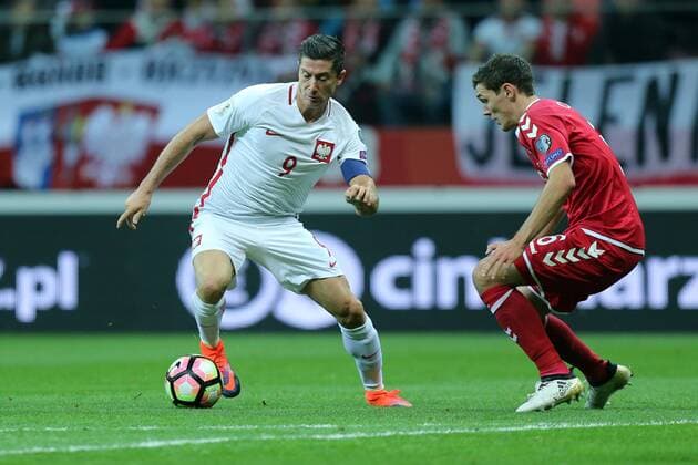 08.10.2016 WARSZAWA, WM Quali 2016 GROUP E Poland vs Danmark - ROBERT LEWANDOWSKI FOTO LUKASZxGROCHALA CYFRASPORT NEWSPIX.PL --- Newspix.pl FRANCE OUT!  20161008CSLG0023