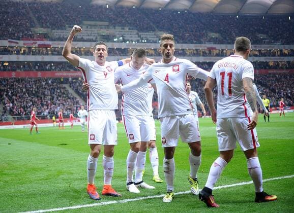 2016.10.08 Warszawa WM Quali 2018 Poland vs Danmark - Robert Lewandowski na 1-0 Foto RafalxRusek PressFocus 2016.10.08 Warszawa Football Representation qualifications World Championship WM Weltmeisterschaft Russia 2018 Poland - Denmark Robert Lewandowski na 1-0 Credit: RafalxRusek PressFocus NEWSPIX.PL --- Newspix.pl FRANCE OUT!  20161008PF_RR100