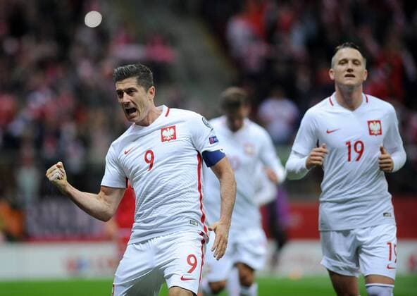2016.10.08 Warszawa WM Quali 2018 Poland vs Danmark - Robert Lewandowski na 2-0 Foto RafalxRusek PressFocus 2016.10.08 Warszawa Football Representation qualifications World Championship WM Weltmeisterschaft Russia 2018 Poland - Denmark Robert Lewandowski na 2-0 Credit: RafalxRusek PressFocus NEWSPIX.PL --- Newspix.pl FRANCE OUT!  20161008PF_RR119