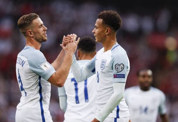 Fußball, WM Quali, England - Malta (161009) -- LONDON, Oct. 8, 2016 -- Dele Alli (front R) of England celebrates his goal with his teammate during the Group F match between England and Malta at 2018 FIFA World Cup WM Weltmeisterschaft Fussball European Zone Qualifiers at Wembley Stadium in London, England, on Oct. 8, 2016. England won 2-0. ) (SP)BRITAIN-LONDON-FOOTBALL-FIFA WORLD CUP QUALIFIER-ENGLAND VS MALTA HanxYan 