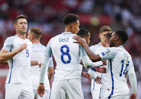 Fußball, WM Quali, England - Malta (161009) -- LONDON, Oct. 8, 2016 -- Dele Alli (C) of England celebrates his goal with his teammates during the Group F match between England and Malta at 2018 FIFA World Cup WM Weltmeisterschaft Fussball European Zone Qualifiers at Wembley Stadium in London, England on Oct. 8, 2016. England, won 2-0. ) (SP)BRITAIN-LONDON-FOOTBALL-FIFA WORLD CUP QUALIFIER-ENGLAND VS MALTA HanxYan 