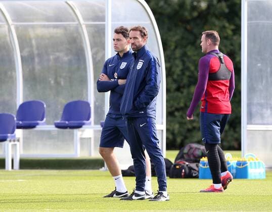 England s Gareth Southgate with Wayne Rooney during at Tottenham Hotspur Training Centre, London. Picture date October 10th, 2016 Pic David Klein Sportimage EDITORIAL USE ONLY. No use with unauthorised audio, video, data, fixture lists, club league logos or live services. Online in-match use limited to 120 images, no video emulation. No use in betting, games or single club league player publications.