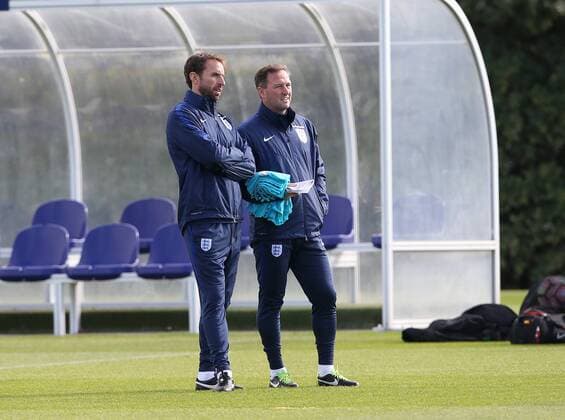 England s Gareth Southgate and Steve Holland during training at Tottenham Hotspur Training Centre, London. Picture date October 10th, 2016 Pic David Klein Sportimage EDITORIAL USE ONLY. No use with unauthorised audio, video, data, fixture lists, club league logos or live services. Online in-match use limited to 120 images, no video emulation. No use in betting, games or single club league player publications.
