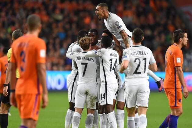 Fußball, WM Quali, Niederlande - Frankreich Fußball Länderspiel Niederlande - Frankreich am 10.10.2016 in der Amsterdam ArenA in Amsterdam Torjubel zum 0:1 durch Paul Pogba ( Frankreich ) xRx