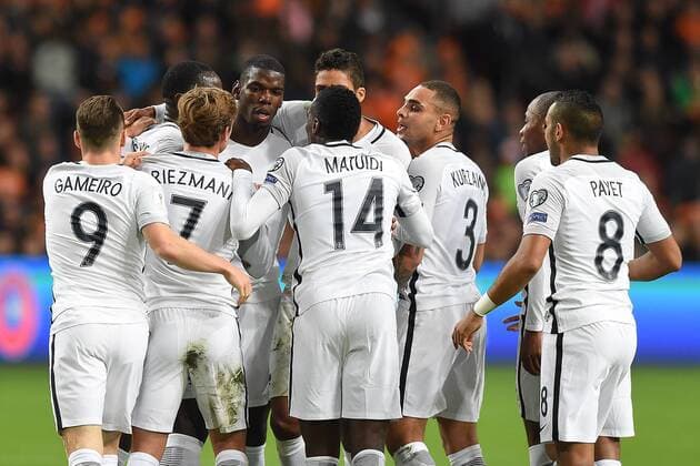 Fußball, WM Quali, Niederlande - Frankreich Fußball Länderspiel Niederlande - Frankreich am 10.10.2016 in der Amsterdam ArenA in Amsterdam Torjubel zum 0:1 durch Paul Pogba ( Frankreich ) xRx
