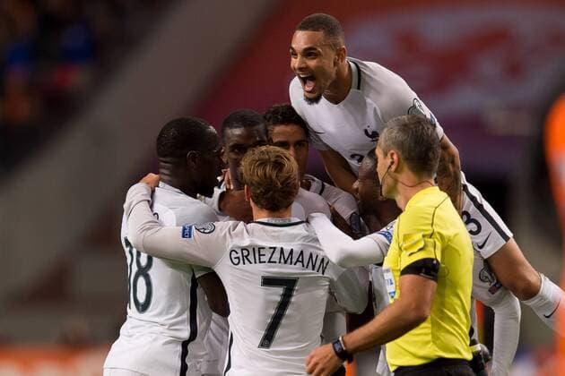 Bilder des Tages - SPORT Amsterdam, Netherlands 10.10.2016, European Qualifiers, WM-Qualifikation Europa, Group A, Matchday 3, Niederlande - Frankreich, jubel um Paul Pogba (FRA) nach dem treffer zum 0:1 ( DeFodi001