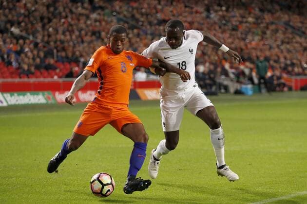 (L-R) Georginio Wijnaldum of Holland, Moussa Sissoko of Franceduring the FIFA World Cup WM Weltmeisterschaft Fussball 2018 qualifying match between Netherlands and France at the Amsterdam Arena on October 10, 2016 in Amsterdam, The Netherlands Netherlands v France FIFA World Cup group A 2016 2017 xVIxxIVx 6376474