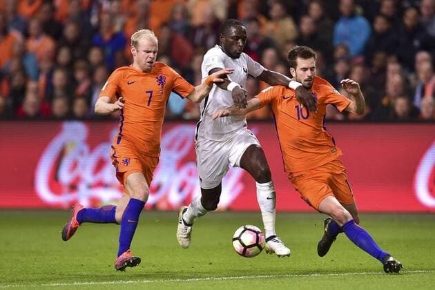 Fußball, WM Quali, Niederlande - Frankreich Moussa Sissoko (France) vs Davy Klaassen Davy Propper - Fussball, WM Quali, Nationalteam Länderspiel, Niederlande vs. Frankreich - 10 10 2016 JBAutissier Panoramic 
