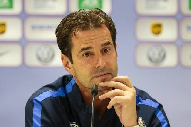Ralf Kellermann (Trainer, coach, manager Wolfsburg) Porträt, Portrait Pressekonferenz, Presserunde, PK, press conference PK Pressekonferenz angespannt, nervös, fasst sich ans Kinn, Fussball, UEFA Women s Champions League, Abschlusstraining VfL Wolfsburg, xtgx