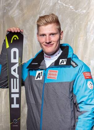 08.10.2016, Olympia Eisstadion, Innsbruck, AUT, OeSV Einkleidung Winterkollektion, Portraits 2016, im Bild Stefan Babinsky, Ski Alpin, Herren during the Outfitting of the Ski Austria Winter Collection and official Portrait Photoshooting at the Olympia Eisstadion in Innsbruck, Austria on 2016 10 08. Innsbruck  EP_fei  