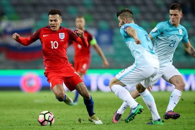 SOCCER - FIFA World Cup WM Weltmeisterschaft Fussball 2018 quali, SLO vs ENG LJUBLJANA,SLOVENIA,11.OCT.16 - SOCCER - FIFA World Cup 2018, european qualifiers, international match Länderspiel Slovenia vs England. Image shows Dele Alli (ENG) and Bostjan Cesar (SLO). GEPAxpictures xMaticxKlansek