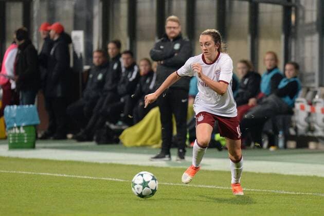 v.li.: Lisa Evans (FC Bayern München, FCB, 18) Freisteller, Einzelbild, Aktion, Action, Fussball, UEFA Women s Champions League, FC Bayern München - Hibernian Ladies FC Edinburgh, xslx