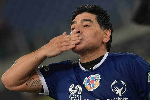 Bilder des Tages - SPORT Benefizspiel Match for Peace mit Maradona in Rom Diego Armando Maradona Roma 12-10-2016 Stadio Olimpico Incontro di calcio benefico Uniti per la Pace Charity football match United for Peace . Foto AndreaxStaccioli Insidefoto andreaxstaccioli
