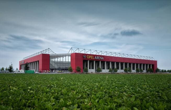 Fußball, Stadiongeschichte 1. FSV Mainz 05 Mainz, GER - September 15, Im Bild: Opel Arena