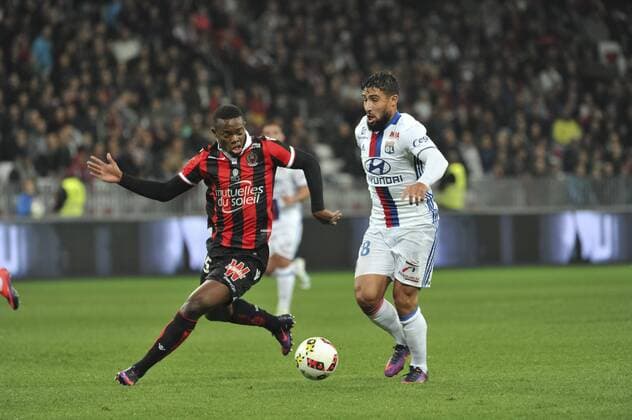 Nabil Fekir (lyon) - Willan cyprien (OGC Nice) FOOTBALL : OGC Nice vs Olympique Lyon - Ligue 1 - 14 10 2016 NorbertScanella 