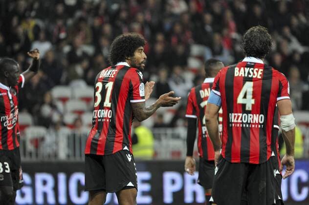 Fußball, OGC Nizza - Olympique Lyon Dante (OGC Nice) - Paul Baysse (OGC Nice) FOOTBALL : OGC Nice vs Lyon - Ligue 1 - 14 10 2016 NorbertScanella 
