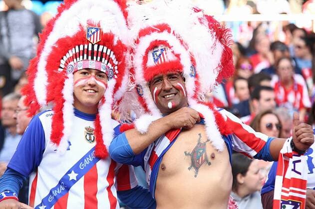 Madrid, Spain. 15th October 2016: Fans of Club Atletico de Madrid, during the LaLiga Santander round 8 at the Vicente Calderon. (Photo: Ivan Abanades Medina). Cordon Press  xIvanxAbanadesxMedinax xClubxAtleticoxdexMadridx-xGranadaxCFx(LaLigaxSantanderxRound:8)x