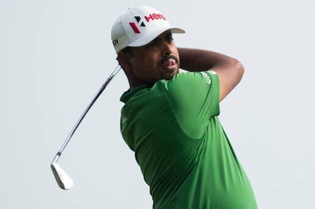 (161016) -- MACAO, Oct. 16, 2016 -- India s Anirban Lahiri competes at the Venetian Macao Open Golf Tournament in Macao, south China, Oct. 16, 2016. Anirban Lahiri lost to Thailand s Pavit Tangkamolprasert in the play-off. ) (wll) (SP)CHINA-MACAO-GOLF-MACAO OPEN (CN) CheongxKamxKa 