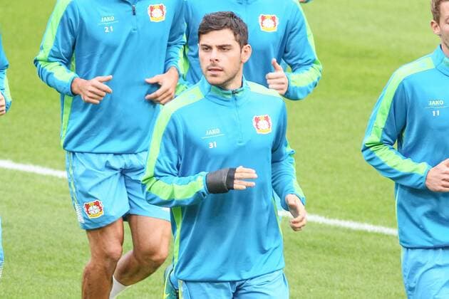 Kevin Volland ( 31, Bayer Leverkusen) beim warmlaufen, Training Bayer 04 Leverkusen, Fussball, UEFA Champions League, 17.10.2016, Leverkusen Copyright: xDeutzmannx xEibner-Pressefotox EP_cdn