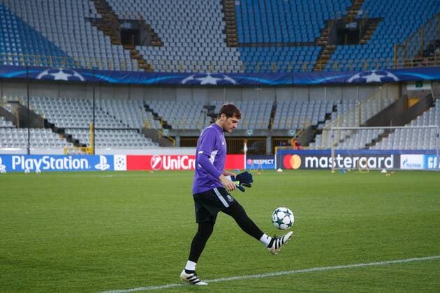 Porto s goalkeeper Iker Casillas pictured during a training session of Portugese first division soccer team FC Porto in Brugge, Monday 17 October 2016. Club Brugge and FC Porto are preparing for the third game in the UEFA Champions League competition tomorrow. BRUNOxFAHY  x04959293x