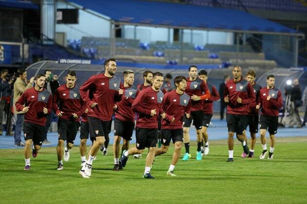 FC Sevilla training - Zagreb, Croatia 17.10.2016., Zagreb, Croatia - FC Sevilla on training before Champions League football match with GNK Dinamo. Kiyotake, Kranevitter, Iborra.  DaliborxUrukalovic PIXSELL