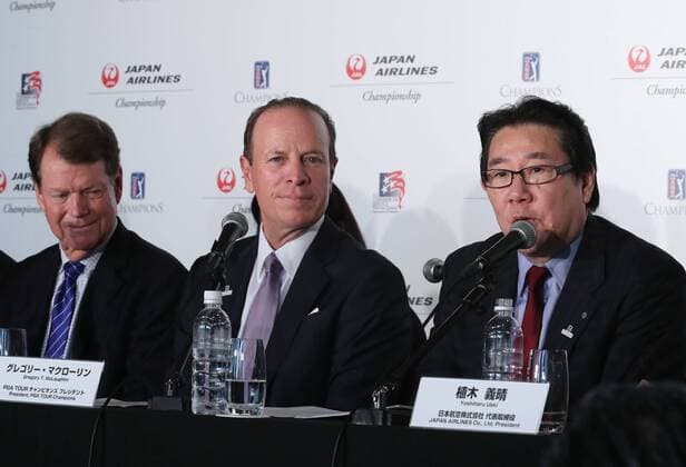 October 18, 2016, Tokyo, Japan - (L-R) US golf legend Tom Watson, PGA Golf Herren TOUR Champions president Greg McLaughlin and Japan Airlines president Yoshiharu Ueki announce a PGA TOUR tournament will be held in Japan next year at a press conference PK Pressekonferenz in Tokyo on Tuesday, October 18, 2016. The Japan Airlines championship, the first ever PGA TOUR sanctioned event to be played in JApan will be held at the Narita Golf Club, suburban Tokyo in September 2017. Noxthirdxpartyxsales  (lwxa005472)
