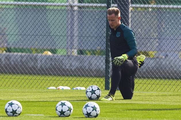18.10.2016, xslx, Fussball UEFA Champions League, FC Barcelona Barca - FC Manchester City, emspor, v.l. Marc-Andre Ter Stegen (FC Barcelona) Barcelona