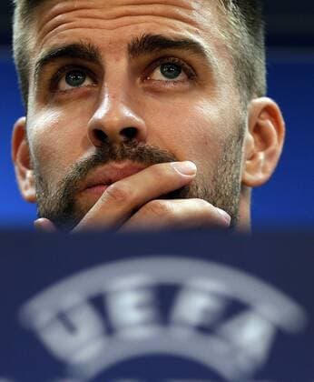 FC Barcelona Barca s player Gerard Pique addresses a press conference PK Pressekonferenz at Joan Gamper city in Sant Joan Despi, Barcelona, Catalonia, north-eastern Spain, 18 October 2016. FC Barcelona will face Manchester City on 19 October in a Champions League match. FC BARCELONA PRESS CONFERENCE !ACHTUNG: NUR REDAKTIONELLE NUTZUNG!  20161018-636124000515720811