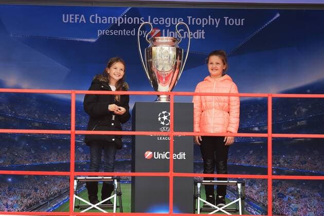 Champions League trophy - Osijek, Croatia 18.10.2016., Osijek, Croatia - At pope John Paul II square is exposed Champions League trophy. The trophy will be exposed for two days and football fans can be photographed with the trophy.  DavorxJavorovic PIXSELL