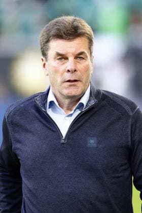 16.10.2016, Volkswagen Arena, Wolfsburg, Ligaspiel, 1. Liga, VfL Wolfsburg vs RB Leipzig, im Bild Dieter Hecking (Trainer, VfL Wolfsburg) VfL Wolfsburg vs RB Leipzig