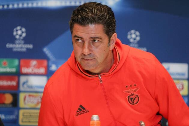 October 18, 2016 - Kiev, Ukraine - Head coach of S.L. Benfica Rui VitoÂ³ria gives press conference PK Pressekonferenz ahead of Champions League Group B match with FC Dynamo Kyiv at NSK Olimpiyskyi in Kyiv, Ukraine, October 18, 2016. SL Benfica Press Conference - UEFA Champions League  - ZUMAn230 20161018_zaa_n230_035