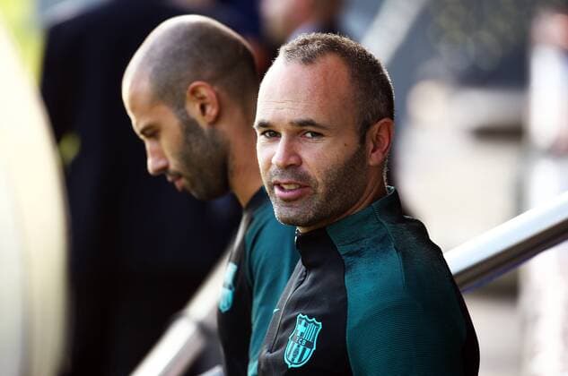 October 18, 2016 - Barcelona, Spain - Andres Iniesta during the FC Barcelona Barca training, in Barcelona, on October 18, 2016. FC Barcelona Training Session and press conference PK Pressekonferenz  - ZUMAn230 20161018_zaa_n230_065