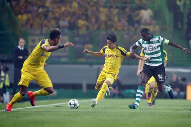 Shinji Kagawa (Borussia Dortmund 23) William Caralho ( Sporting Lissabon 14), Sporting Lissabon vs. Borussia Dortmund , Fussball, Champions League, Gruppenphase, 18.10.2016, Lissabon Copyright: xLangerx xEibner-Pressefotox EP_HLR