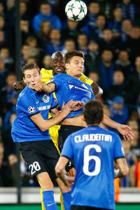 Club s Jelle Vossen, Club s Hans Vanaken and Porto s midfielder Danilo fight for the ball during the third game of the group stage of the UEFA Champions League competition between Belgian first division soccer team Club Brugge KV and Portugese club FC Porto in Brugge, Tuesday 18 October 2016. KURTxDESPLENTER  x04959799x