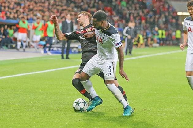 Foul von Danny Rose ( 3, Tottenham Hotspur) an Stefan Kiessling ( 11, Bayer 04 Leverkusen), Bayer 04 Leverkusen vs Tottenham Hotspur, Fussball, UEFA Champions League, 18.10.2016, Leverkusen Copyright: xDeutzmannx xEibner-Pressefotox EP_cdn