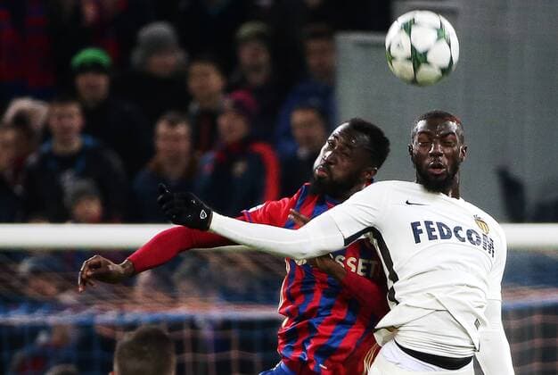 MOSCOW, RUSSIA - OCTOBER 18, 2016: CSKA Moscow s Lacina Traore (L) and Monaco s Tiemoue Bakayoko fight for the ball in their 2016 17 Season UEFA Champions League Group E Round 3 football match at the Arena CSKA Stadium. Valery Sharifulin TASS  TS034DBC