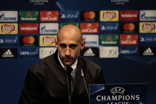 18.10.2016, Nou Camp, Barcelona, Spain. UEFA Champions League, Manchester City press conference PK Pressekonferenz FC. Barcelona versus Manchester City. Pep Guardiola and Zabaleta during the press conference xangelxboludax  ActionPlus11801267